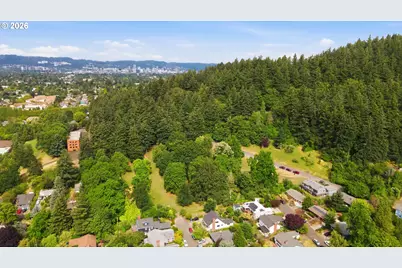 7100 SE Harrison Ct, Portland, OR 97215 - Photo 46