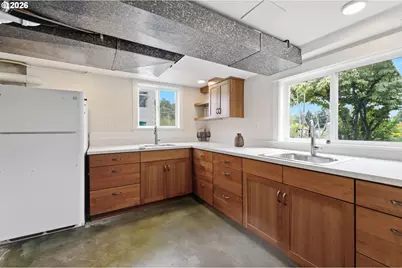 7100 SE Harrison Ct, Portland, OR 97215 - Photo 26