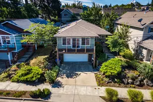 2885 May St, Hood River, OR 97031 - Photo 1