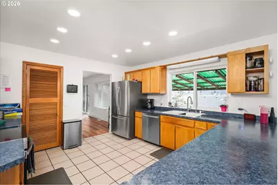 805 Queens Ave, Creswell, OR 97426 - Photo 6