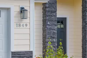 1849 Steelhead St, North Bend, OR 97459 - Photo 8