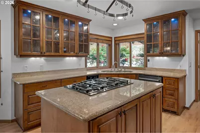 6013 SW Orchid Dr, Portland, OR 97219 - Photo 10