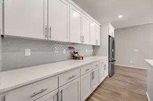 8643 N Wright St, Camas, WA 98607 - Photo 14
