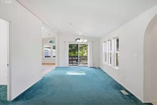 862 Autumn Ln, Glendale, OR 97442 - Photo 6