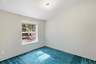862 Autumn Ln, Glendale, OR 97442 - Photo 18