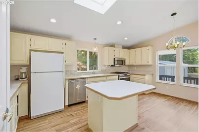 862 Autumn Ln, Glendale, OR 97442 - Photo 4