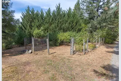 862 Autumn Ln, Glendale, OR 97442 - Photo 36