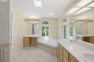 862 Autumn Ln, Glendale, OR 97442 - Photo 12