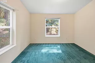 862 Autumn Ln, Glendale, OR 97442 - Photo 14