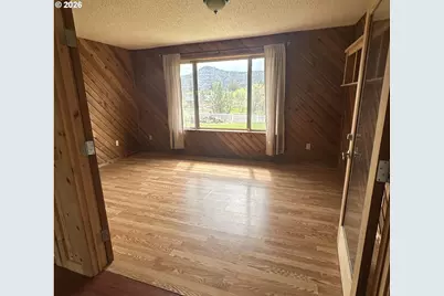 703 Broadway St, Spray, OR 97874 - Photo 8