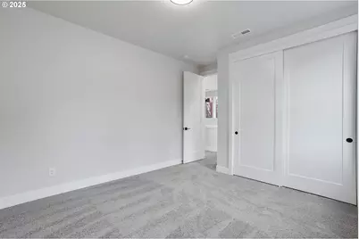 6008 SW 18th Dr, Portland, OR 97239 - Photo 40