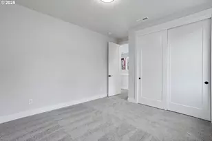 6008 SW 18th Dr, Portland, OR 97239 - Photo 40