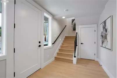 6008 SW 18th Dr, Portland, OR 97239 - Photo 4