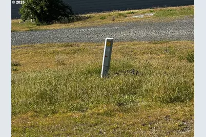 1400 Lone Pine Blvd, The Dalles, OR 97058 - Photo 6