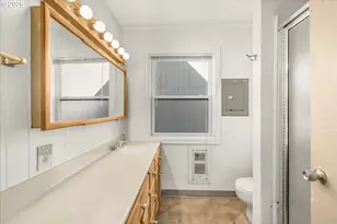 8935 SE Stanley Pl, Portland, OR 97206 - Photo 26