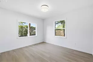 11641 NE Siskiyou St, Portland, OR 97220 - Photo 16