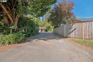 5675 Childs Rd, Lake Oswego, OR 97035 - Photo 6