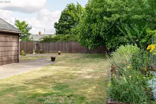 1553 E 2nd St, Newberg, OR 97132 - Photo 32