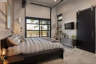 21060 Knott Rd, Bend, OR 97702 - Photo 18