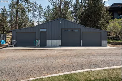 21060 Knott Rd, Bend, OR 97702 - Photo 38