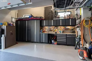 21060 Knott Rd, Bend, OR 97702 - Photo 32