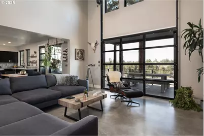 21060 Knott Rd, Bend, OR 97702 - Photo 10