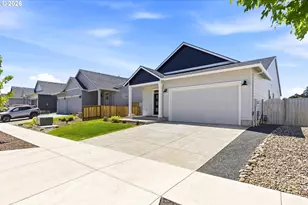 713 Tigerlily St, Silverton, OR 97381 - Photo 2