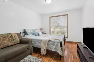 21 NE 194th Ave, Portland, OR 97230 - Photo 22