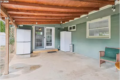 21 NE 194th Ave, Portland, OR 97230 - Photo 34