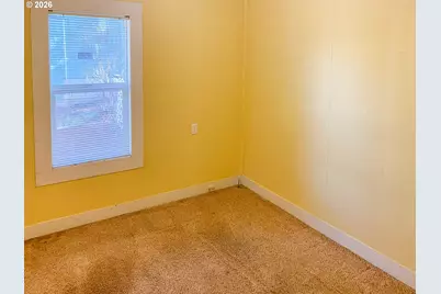 1747 SE Kane St, Roseburg, OR 97470 - Photo 10