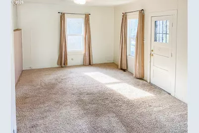 1747 SE Kane St, Roseburg, OR 97470 - Photo 2