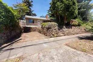 4219 SE Ellis St, Portland, OR 97206 - Photo 8