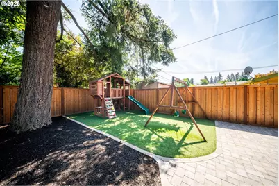 712 NE 195th Ave, Portland, OR 97230 - Photo 28