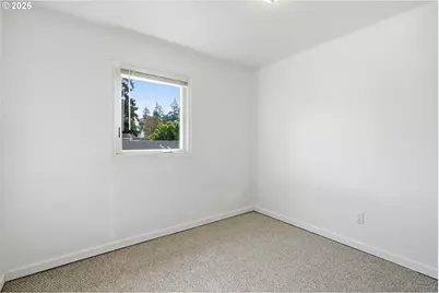 9201 SE 77th Ct, Portland, OR 97206 - Photo 16