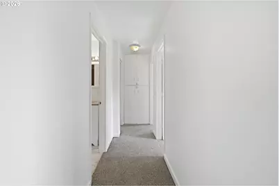 9201 SE 77th Ct, Portland, OR 97206 - Photo 12