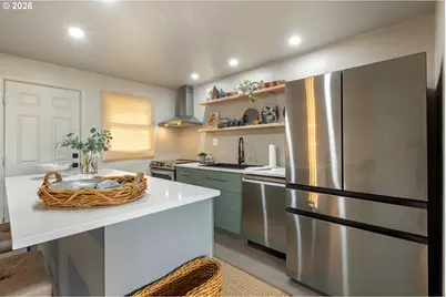 570 SE Leland St, Roseburg, OR 97470 - Photo 16