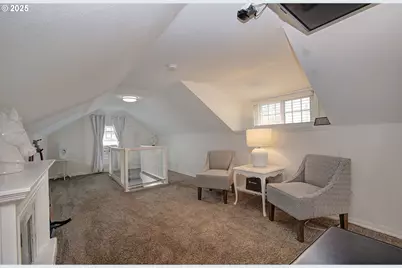 615 W 39th St, Vancouver, WA 98660 - Photo 14