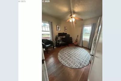 615 W 39th St, Vancouver, WA 98660 - Photo 8