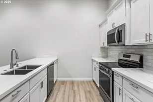 3627 Green River Rd, Sweet Home, OR 97386 - Photo 16