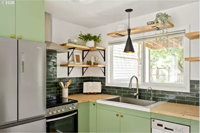 10140 N Hudson St, Portland, OR 97203 - Photo 10