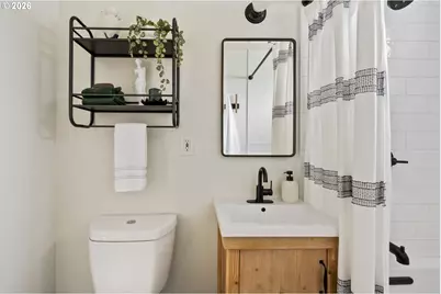 10140 N Hudson St, Portland, OR 97203 - Photo 22