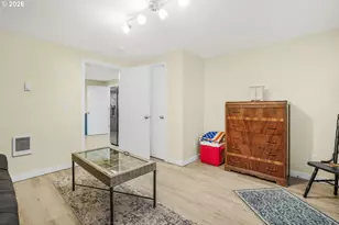 470 NW Bella Vista Dr, Gresham, OR 97030 - Photo 20