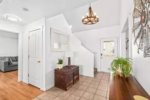1898 Iron Horse Rd, Eugene, OR 97402 - Photo 8