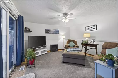 641 SE 154th Ave, Portland, OR 97233 - Photo 16