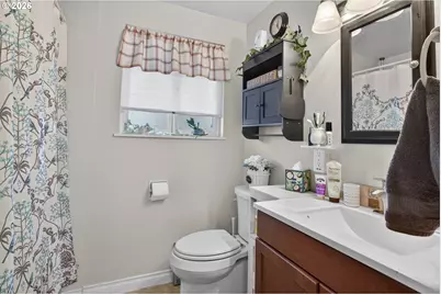 641 SE 154th Ave, Portland, OR 97233 - Photo 20