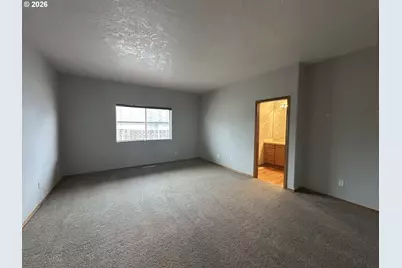 18877 Highland Dr, Oregon City, OR 97045 - Photo 14