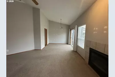 18877 Highland Dr, Oregon City, OR 97045 - Photo 12