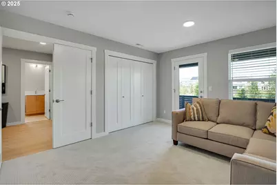16489 NW Liberty St, Portland, OR 97229 - Photo 18