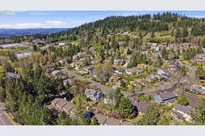 7025 SW Windemere Loop, Portland, OR 97225 - Photo 36