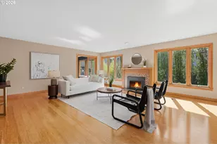7025 SW Windemere Loop, Portland, OR 97225 - Photo 6